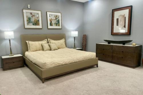 4 Pc. Wood Bedroom With Upholstered Bed