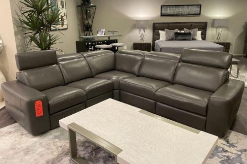 3 Pc. Sectional With Mation