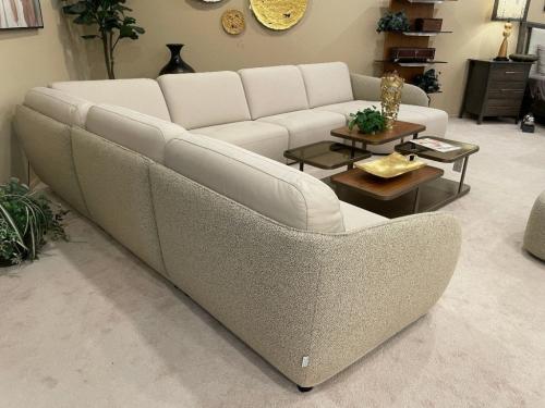 6 Pc. Sectioanl In Combination Leather & Fabric