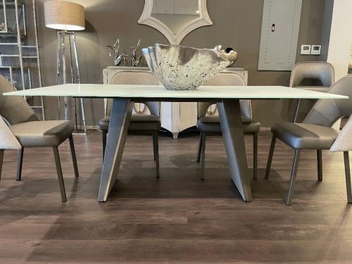 Dining Table With Etched Glass Top