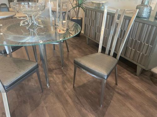 Dinette Set With Waterdrop Custom Glass Top